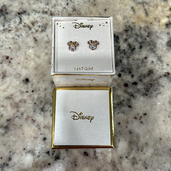 🎀Bridge Precious Metals Minnie Mouse Disney Earrings NWT🎀 - Picture 2 of 3